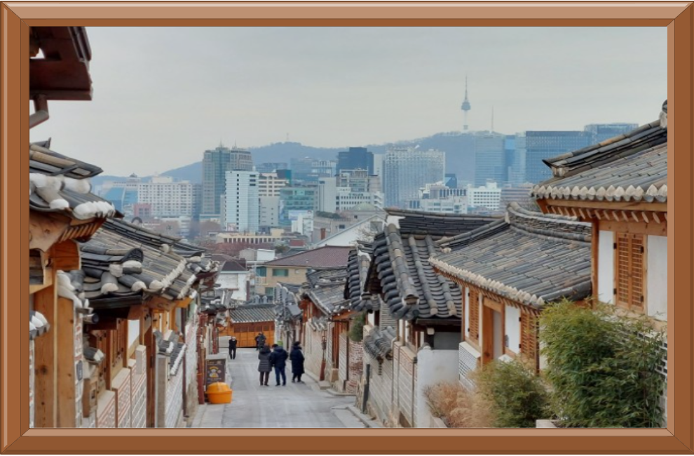 Bukchon Hanok Village in Seoul 14 Bukchon’s 6th View Gahoe-dong Alley (Uphill)